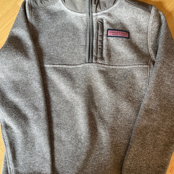 Vineyard Vines Boys Mountain Sweater Fleece Quarter-Zip - Picture 2 of 3